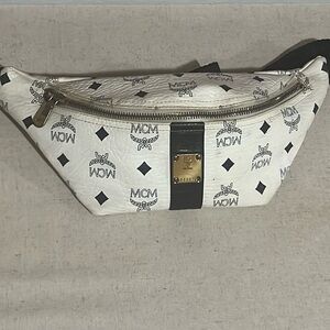 Vintage MCM Fanny pack